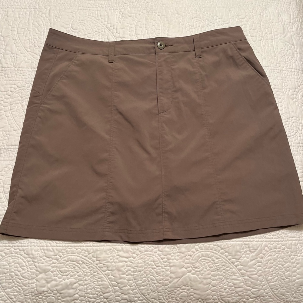 PATAGONIA Skirt Hiking Travel Casual Hideaway Skort Brown Women’s 14 *Like New*